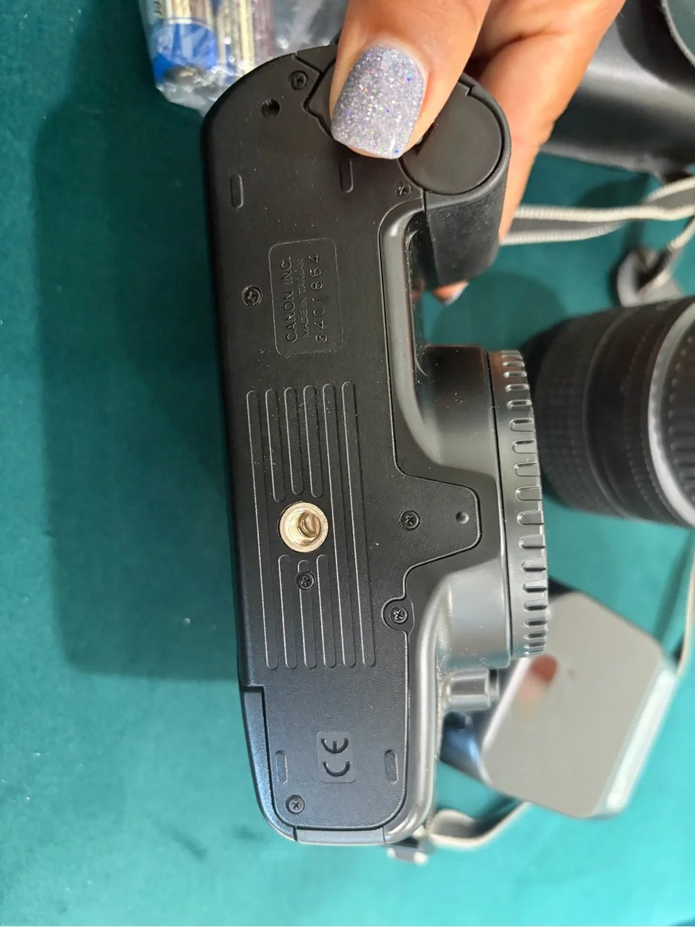Canon Black  Camera Body with Lens and Flash Kit